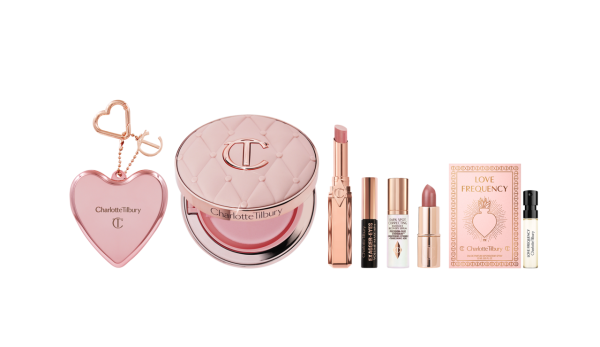 夢幻嫩光及花瓣嫩唇膏套裝HK$805 (價值HK1,184)   