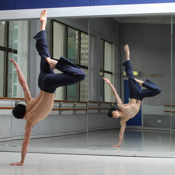 寒戰1994｜新生代男神劉俊謙的10件事起底：演藝學院畢業 出道即巔峰首奪影帝