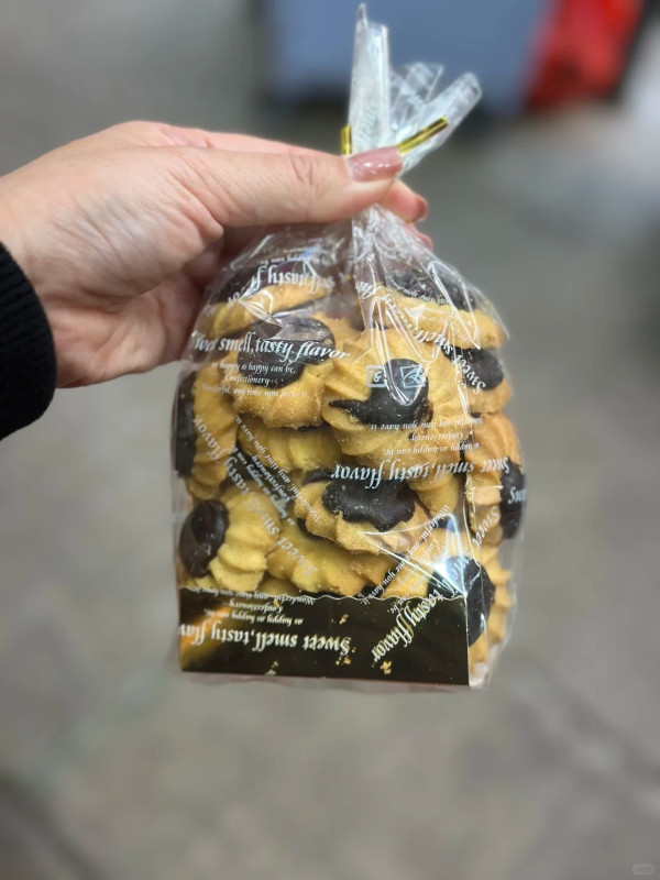 灣仔麵包店驚見$10三個菠蘿油！店員揭1原因驚喜定價／網民：有冇錢賺㗎？ (附網民力推2大名物)