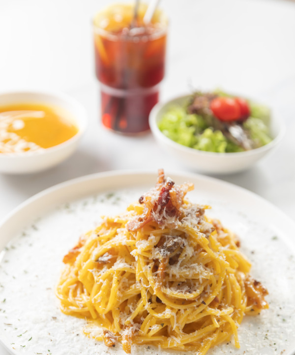 長沙灣打卡秘點 | 幾何+綠林風梯級園林廣場！附周邊4大必吃