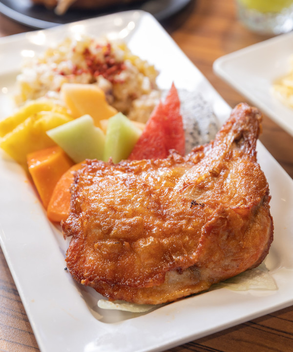 長沙灣打卡秘點 | 幾何+綠林風梯級園林廣場！附周邊4大必吃