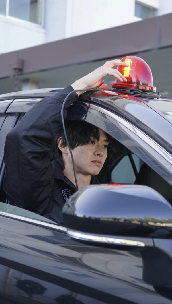 奈良警察拍宣傳片偶像級顏值意外爆紅！引日本女網民失控：逮捕我吧！ 
