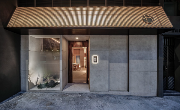 母親節餐廳2026︱全港高CP值母親節自助餐/下午茶合集 東涌自助餐媽媽半價/酒店買3送1/人均$261歎肉眼扒海鮮！