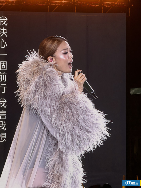 英皇群星演唱會｜啟德頭場容祖兒歌單17分鐘solo舞台！必唱情歌+跳唱快歌列表