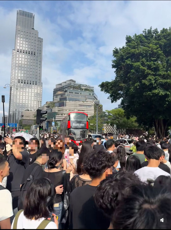 五一小紅書攻略攻陷全港！星際城市逼爆、遊客棄纜車徒步1小時上太平山