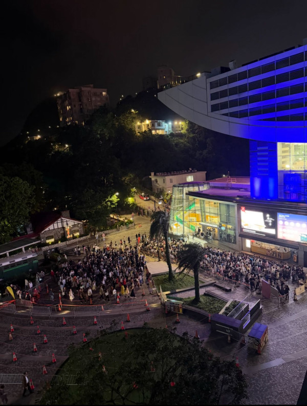 五一小紅書攻略攻陷全港！星際城市逼爆、遊客棄纜車徒步1小時上太平山