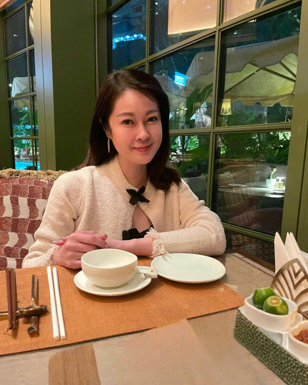 前TVB御用美女息影10年近照激罕曝光！48歲狀態逆天似唐詩詠張曦雯混合體