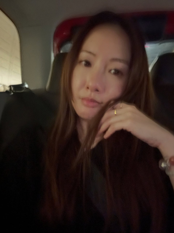 YT周殷廷正式認愛38歲失婚港姐！女友梁雅琳身份起底08年港姐轉戰飲食界育一女