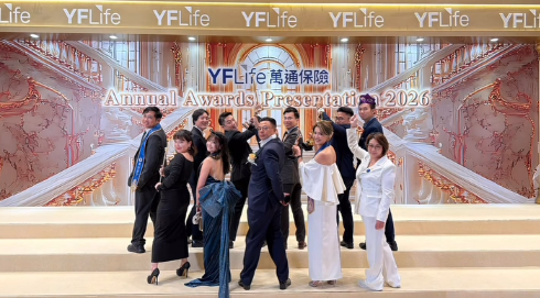 49歲女藝人結束18年婚姻後轉戰保險業 離婚逆襲成功傳年薪高達300萬