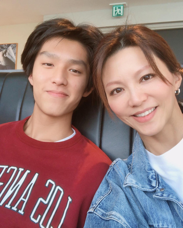 49歲女藝人結束18年婚姻後轉戰保險業 離婚逆襲成功傳年薪高達300萬