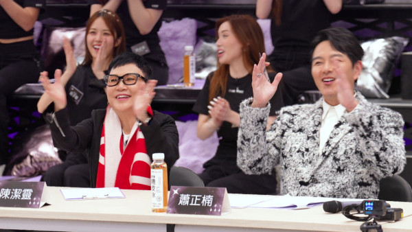 魔音女團丨蔡華英即學即跳仍遭陳奐仁狠批！神還原高難度舞步僅得一人能匹敵