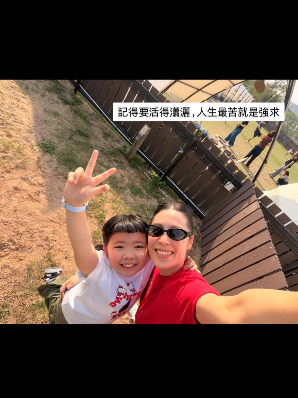 星二代Lucy媽媽被斥「帶頭霸凌」女兒 千字文首度反擊指控：說我不配當媽媽