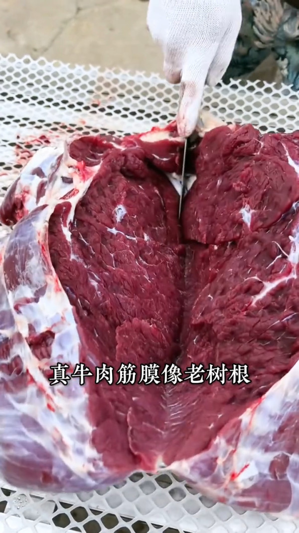 內地餐廳標榜「原切肉任食」實際是「合成肉」？ 肉類檢測員教你三招分辨真假！ 