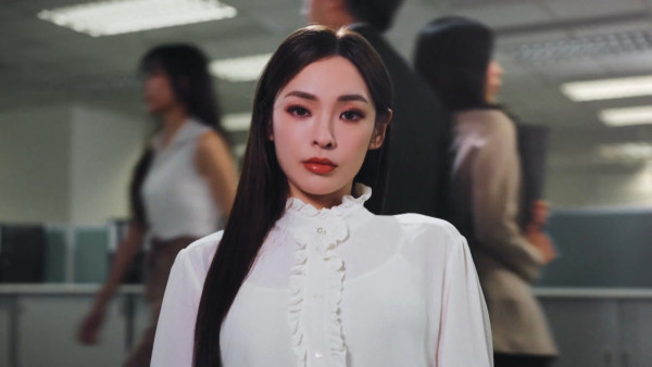 香港小姐2026丨馮盈盈領15大港姐現身撐場 郭柏妍拍宣傳片力證未被雪藏