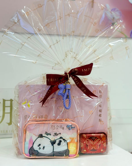 母親節蛋糕推介︱低至$268起入手限量花束/立體紅玫瑰/天鵝造型蛋糕 早鳥預訂更享85折！
