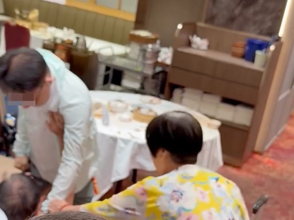 長者飲茶變MMA！兩男爆衝突阿婆霸氣護夫：打我老公？網民狂估1爆笑起因
