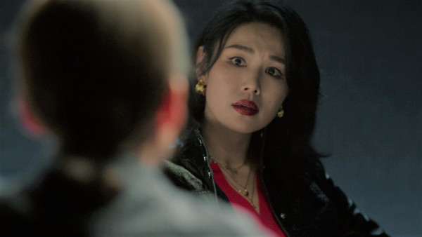 重案解密｜45歲女藝人息影16年激罕復出拍劇！玉女形象180度突變超大反差
