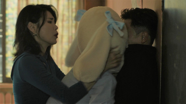 重案解密｜45歲女藝人息影16年激罕復出拍劇！玉女形象180度突變超大反差