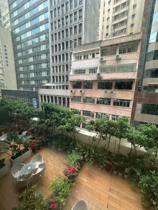 尖沙咀酒店驚現約$200一晚！網民入住讚高質 寬敞大房包免費迷你吧