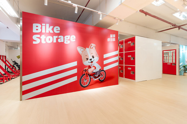 迷你倉都有貴賓室？蘋果迷你倉首間設有VIP Lounge分店 服務設施齊全誇張到連按摩椅都有 網民︰以為去咗會所