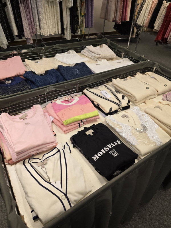 尖沙咀海港城名牌開倉低至1折！男女裝/休閒鞋/內衣/泳裝低至$49 Moiselle／MOUSSY／STACCATO／Marc Jacobs 