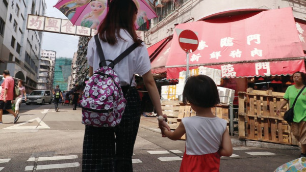 香港鼓勵生育政策（圖片來源︰HKET）