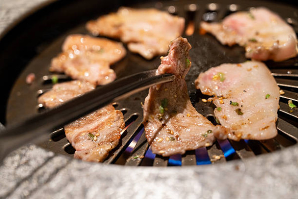 以為食燒肉好正？醫生警告燒肉店如高濃度毒氣室／毒過吸煙區極傷腎