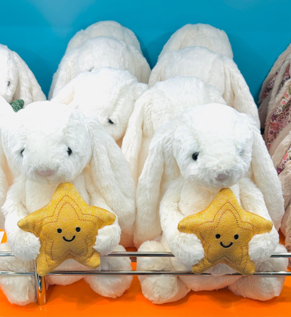 Cream Bunny with Star HK$465