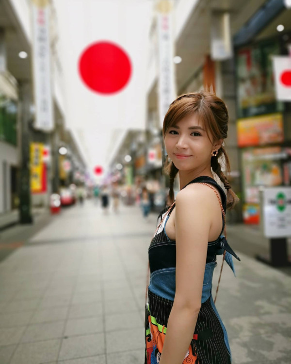 張秀文婚後退圈5年激罕露面榮升馬主 38歲豪門少奶奶狀態極佳艷壓馬場