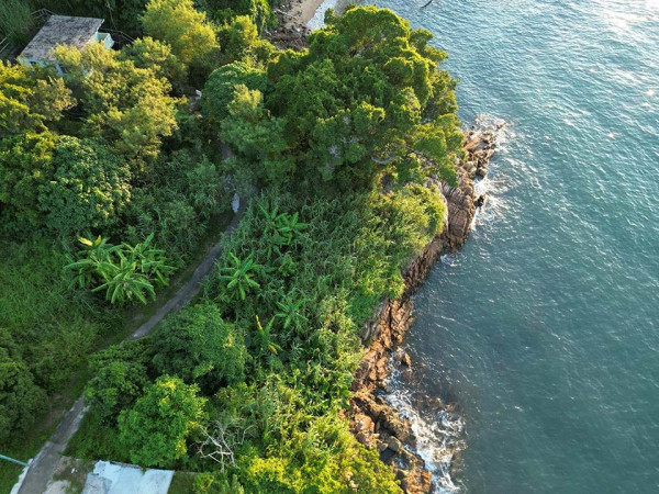 唔出國都極療癒！香港8大睇海秘境名單獲力推 離島歎異國慢活風情