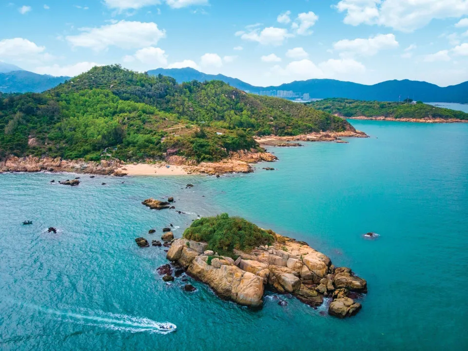 唔出國都極療癒！香港8大睇海秘境名單獲力推 離島歎異國慢活風情