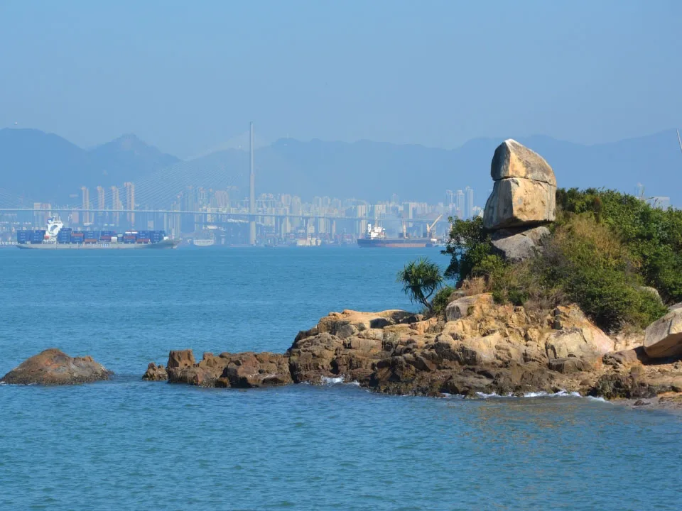 唔出國都極療癒！香港8大睇海秘境名單獲力推 離島歎異國慢活風情