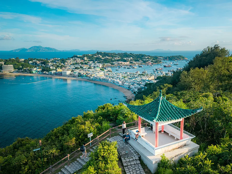 唔出國都極療癒！香港8大睇海秘境名單獲力推 離島歎異國慢活風情