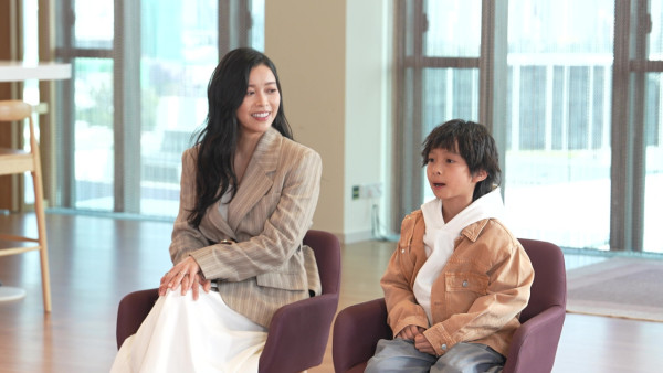 AI時代未來實習生｜賴慰玲8歲仔仔「也也」體驗飛機師實習 殺入2億模擬飛行器受訓