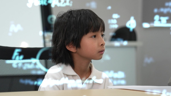 AI時代未來實習生｜賴慰玲8歲仔仔「也也」體驗飛機師實習 殺入2億模擬飛行器受訓