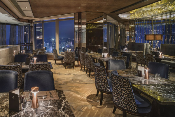 Ritz-Carlton酒店自助餐突發買2送2！103樓望維港海景 3.5小時任食生蠔/龍蝦/雪蟹腳！