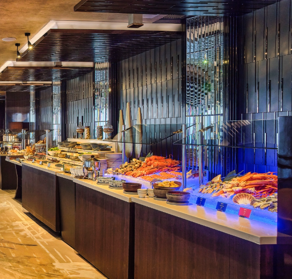 Ritz-Carlton酒店自助餐突發買2送2！103樓望維港海景 3.5小時任食生蠔/龍蝦/雪蟹腳！