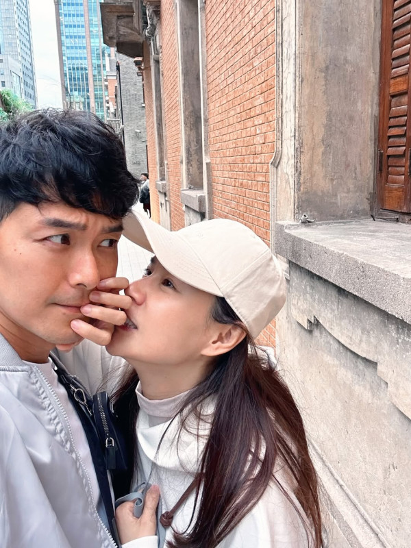 黃翠如「肚凸凸」現身疑再度有喜？著超鬆身裙遮唔住肚孕味極濃