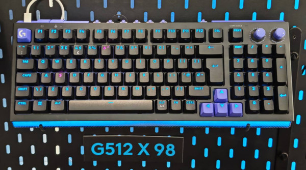 返工打字、放工打機一隻搞掂！Logitech G512 X 旗艦規格：頂級 Gasket 結構＋雙旋鈕自訂、白色外型美學天花板