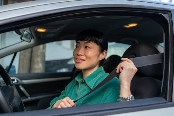 名車隔音棉釋甲醛致血癌！專家警告車內勿放香薰 拆解6大高危食物/2類衣物防伏法