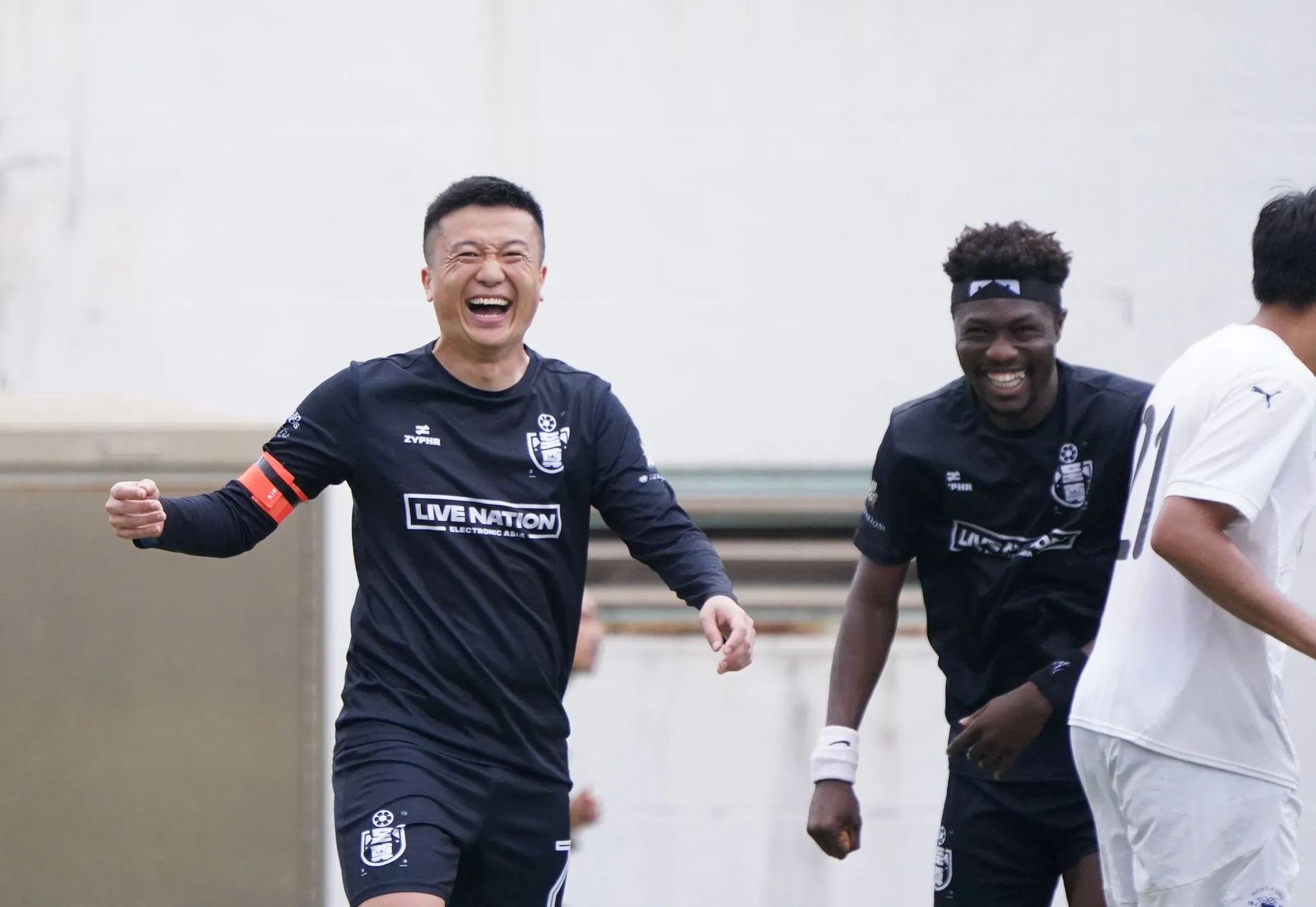 JW王灝兒甩拖富二代後被爆新戀情！暗撻足球班主男友身份曝光背景猛料