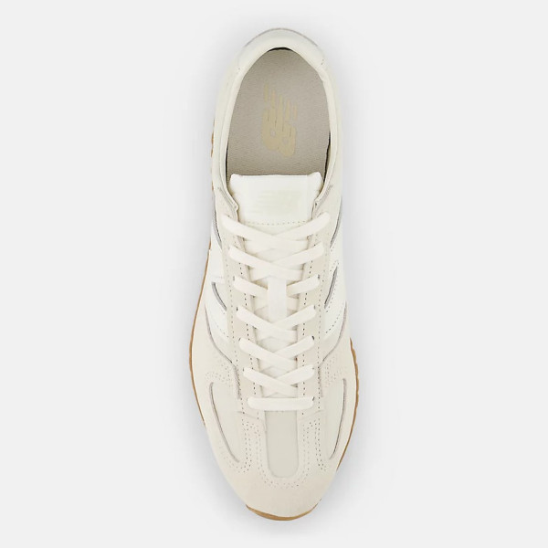 圖片來源:shop.newbalance.jp 日本New Balance必買鞋款攻略!IU同款9060爆紅、0起入手「纖腿神鞋」