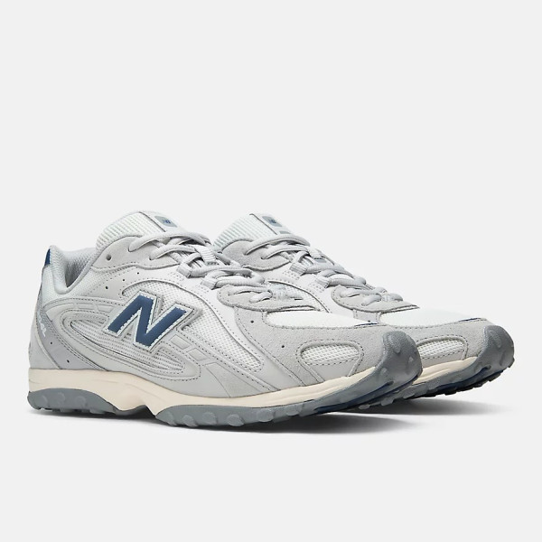 圖片來源:shop.newbalance.jp 日本New Balance必買鞋款攻略!IU同款9060爆紅、0起入手「纖腿神鞋」