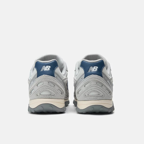 圖片來源:shop.newbalance.jp 日本New Balance必買鞋款攻略!IU同款9060爆紅、0起入手「纖腿神鞋」