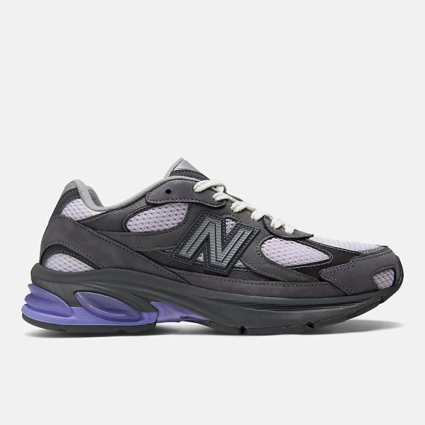 圖片來源:shop.newbalance.jp 日本New Balance必買鞋款攻略!IU同款9060爆紅、0起入手「纖腿神鞋」