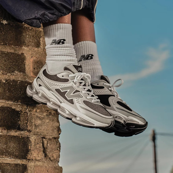 圖片來源:shop.newbalance.jp 日本New Balance必買鞋款攻略!IU同款9060爆紅、0起入手「纖腿神鞋」