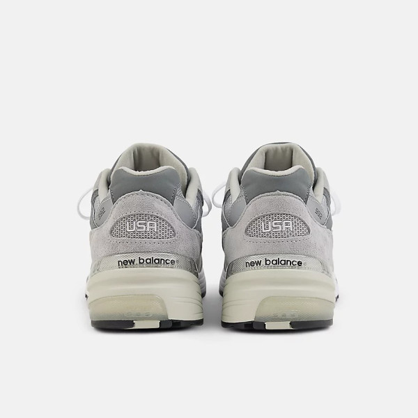 圖片來源:shop.newbalance.jp 日本New Balance必買鞋款攻略!IU同款9060爆紅、0起入手「纖腿神鞋」