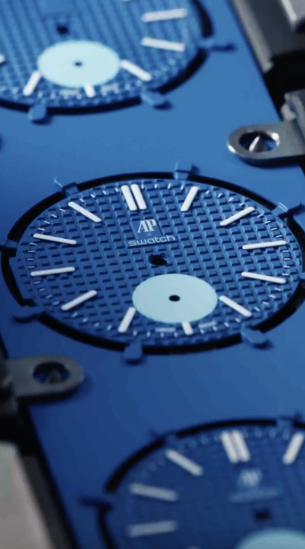 Swatch x Audemars Piguet 全新「Royal Pop」錶款