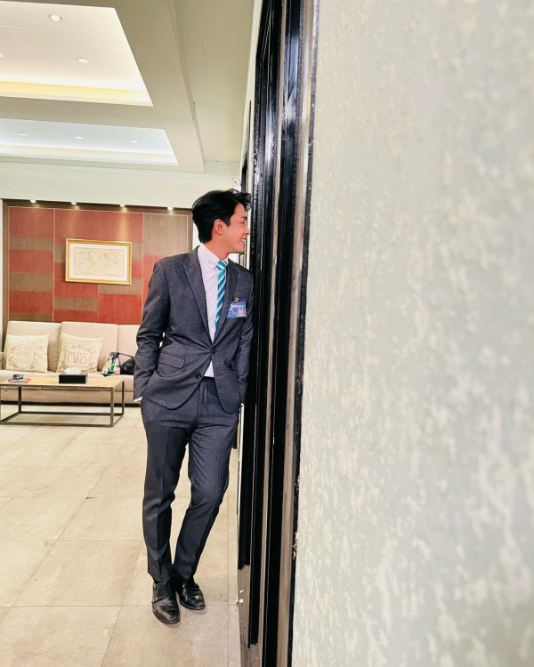 《愛回家》逃亡潮爆發！再有男藝人突然宣佈離巢TVB！人氣CP感情線正式玩完