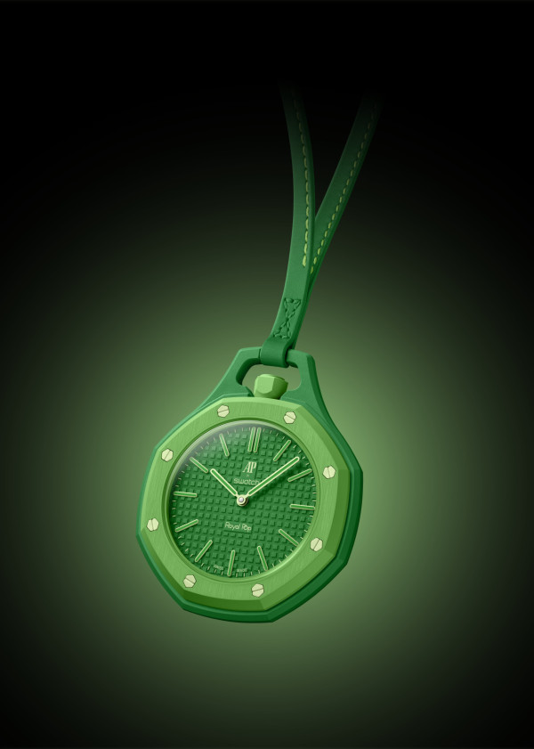 尖沙咀現排隊黨！長者提早3日紙皮通宵霸位搶Swatch×AP懷錶 附定價/門市